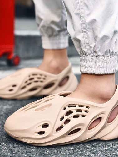 Unisex Foam Slides; Lightweight Quick-drying Non Slip Slides Slippers Trendy Clogs Closed-toe Garden Shoes Outdoor Sandals; Men's Slides